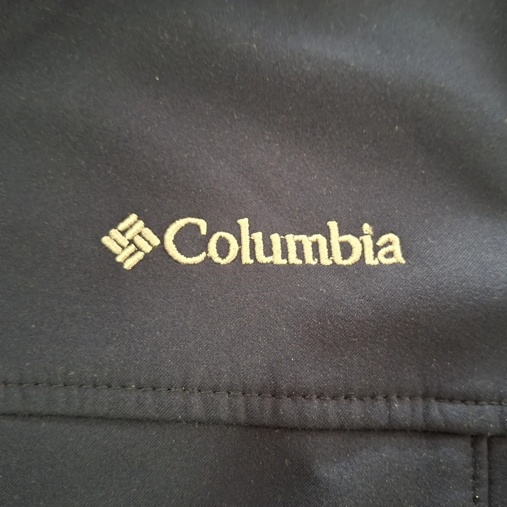 Columbia Kid's Navy Blue Zip Up Jacket Size 8.